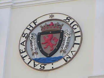 Photo Gallery Image - Crest on Saltash Town Hall